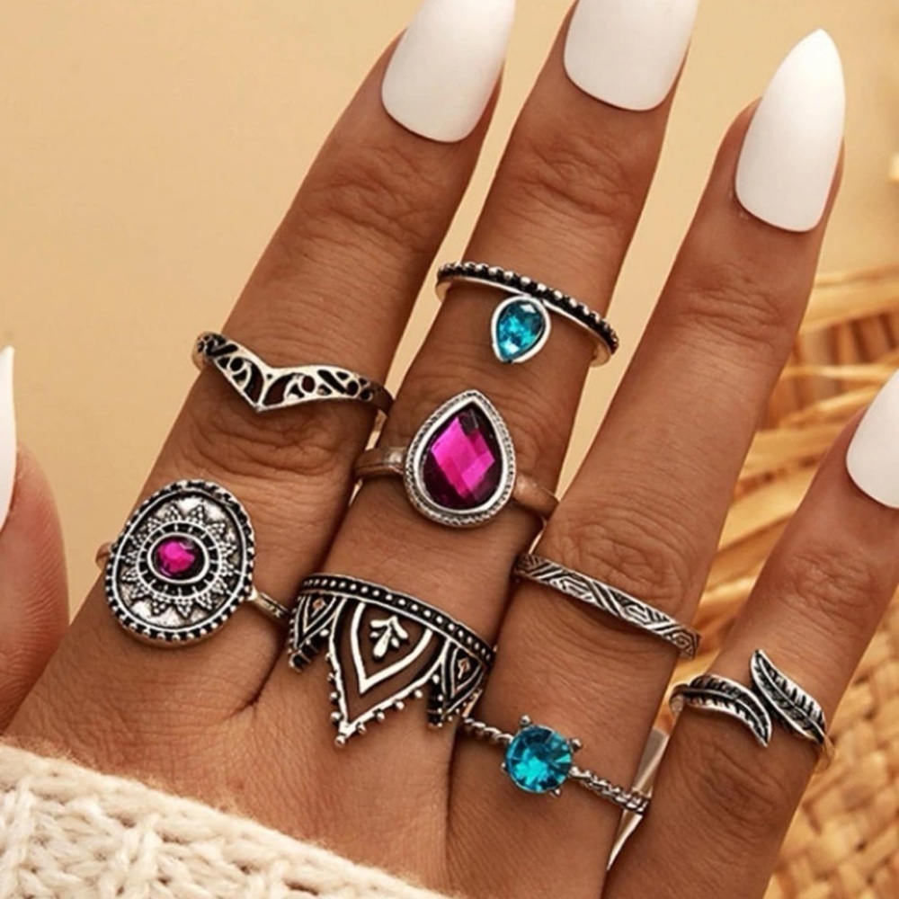 5/$20 8‎ piece rhinestone ring set
